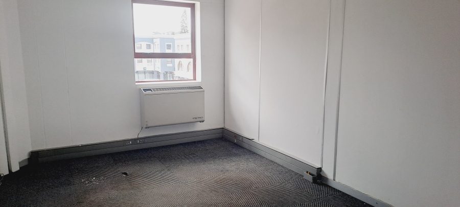 To Let commercial Property for Rent in Bo Oakdale Western Cape